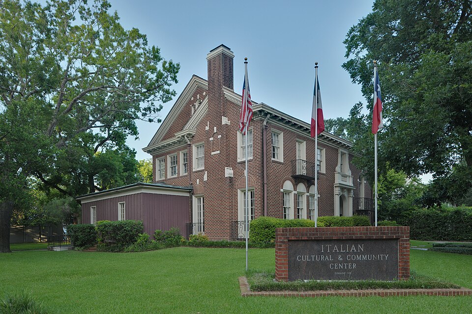 Photograph of Logue House