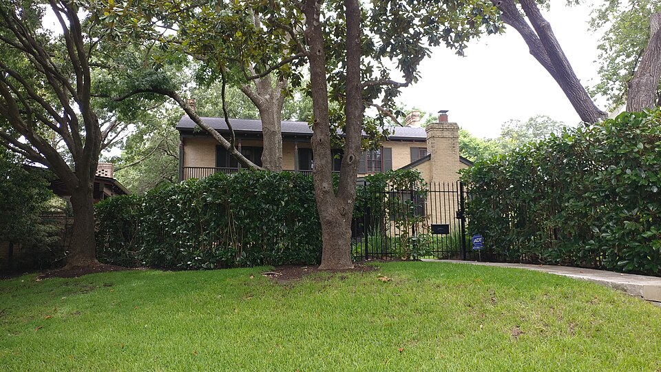 Photograph of Keith House
