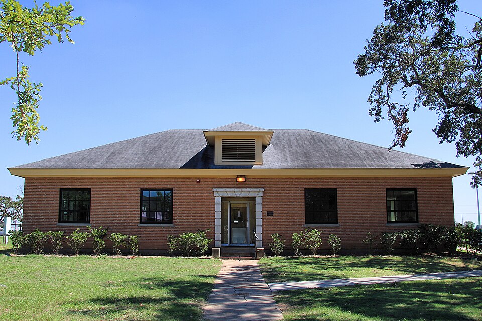 Photograph of Prairie View A&M University, Veterinary Hospital