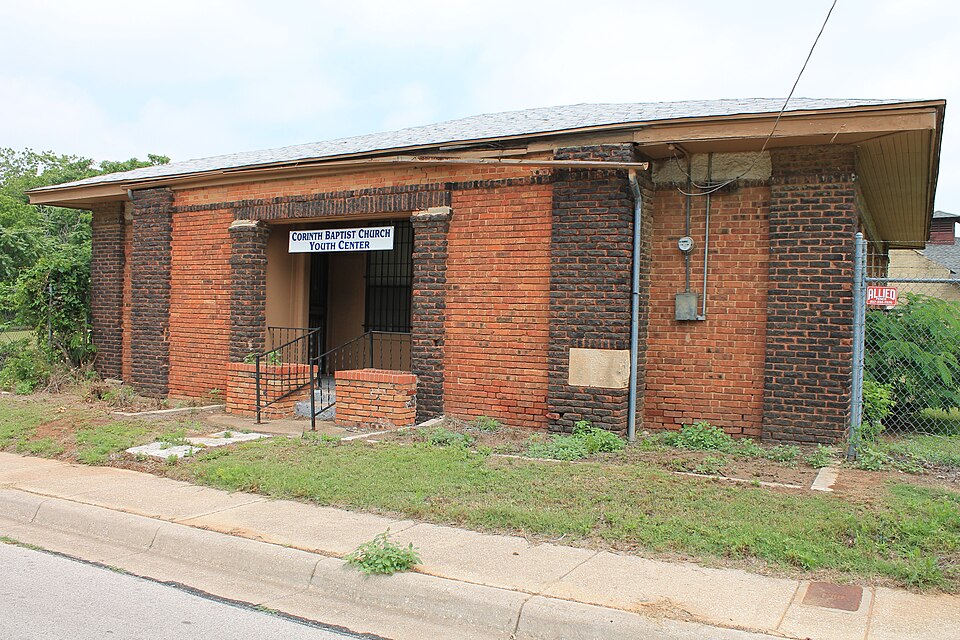 Photograph of Riverside Public School