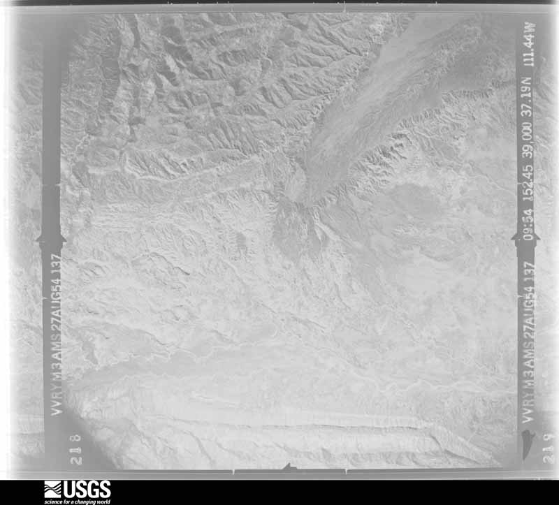 U.S. Geological Survey aerial photograph, 1954-08-27, scale 1:60000