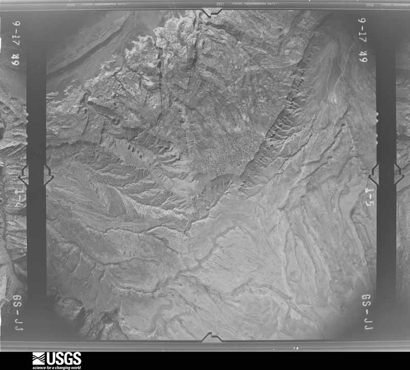 U.S. Geological Survey aerial photograph, 1949-11-04, scale 1:32760