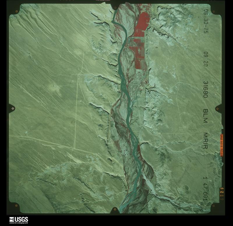 U.S. Geological Survey aerial photograph, 1975-06-30, scale 1:31680