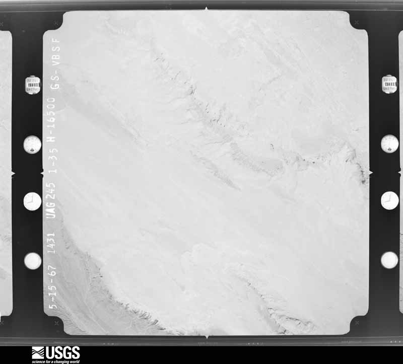U.S. Geological Survey aerial photograph, 1967-05-15, scale 1:33000