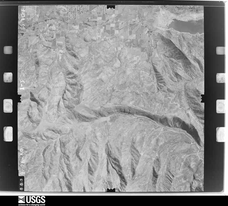 U.S. Geological Survey aerial photograph, 1969-09-26, scale 1:32000