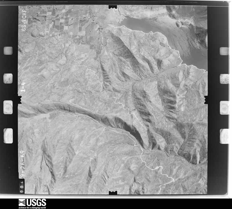 U.S. Geological Survey aerial photograph, 1969-09-26, scale 1:32000
