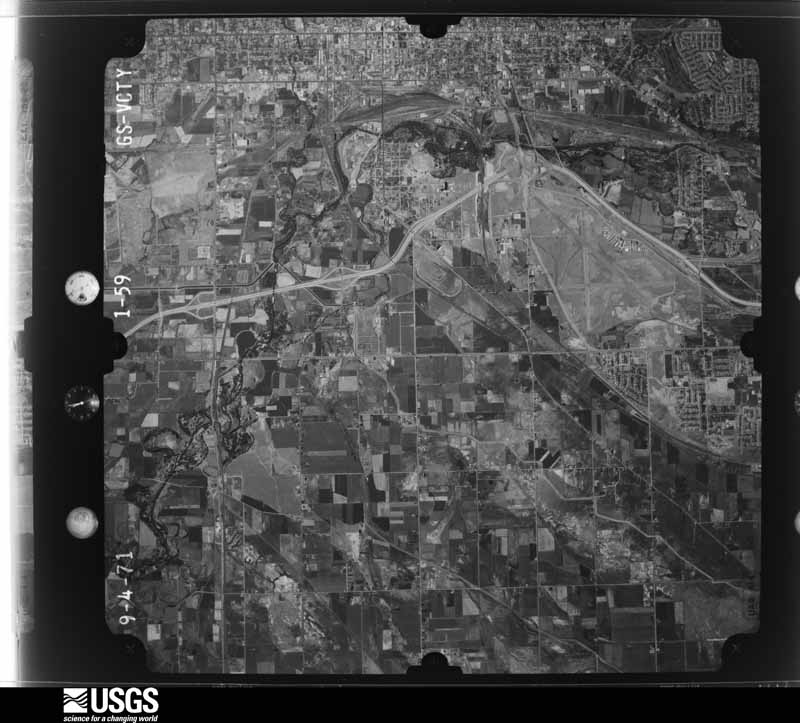 U.S. Geological Survey aerial photograph, 1971-10-07, scale 1:38000