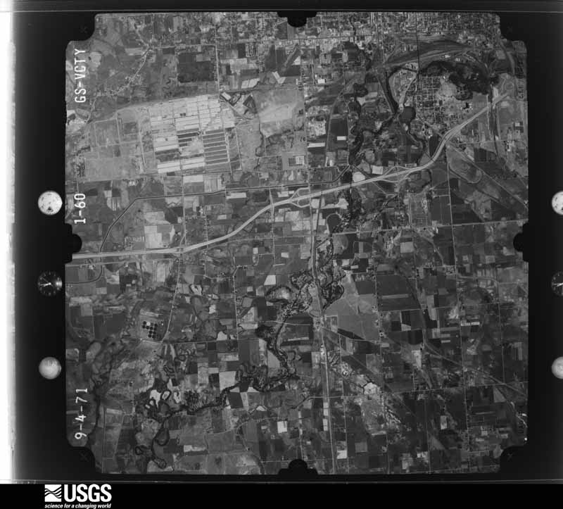U.S. Geological Survey aerial photograph, 1971-10-07, scale 1:38000