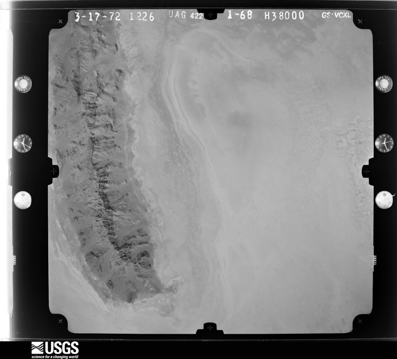 U.S. Geological Survey aerial photograph, 1972-04-29, scale 1:76000