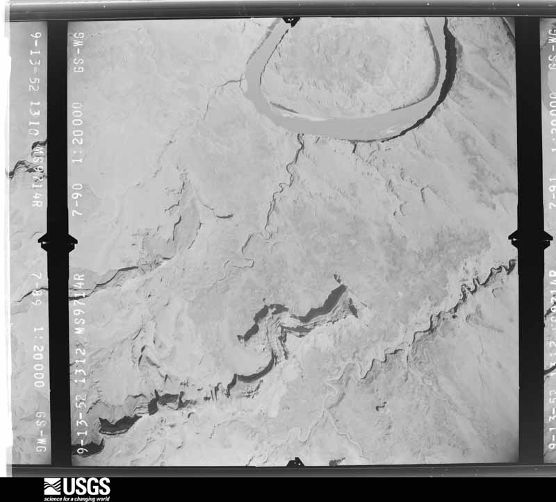 U.S. Geological Survey aerial photograph, 1952-09-13, scale 1:20000