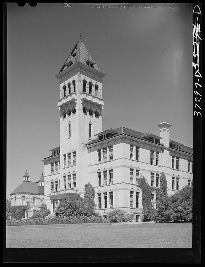 Building on campus of State Agricultural College. Logan, Utah