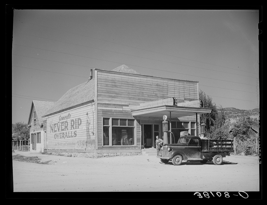Main store. Tropic, Utah
