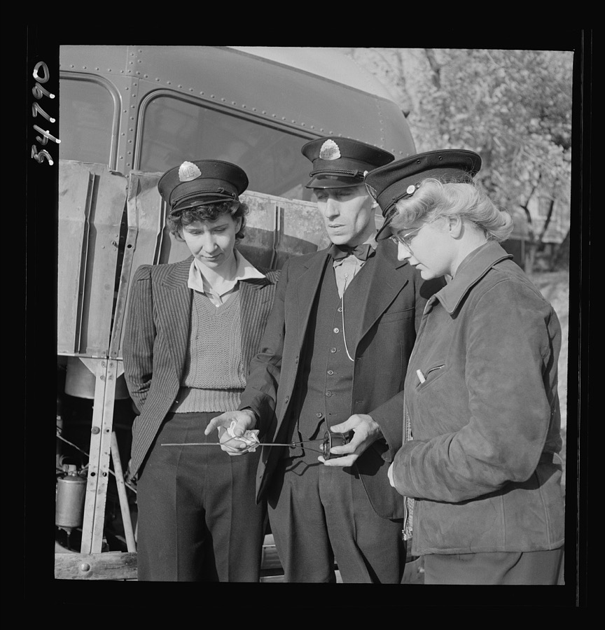 Training women to operate buses and taxicabs