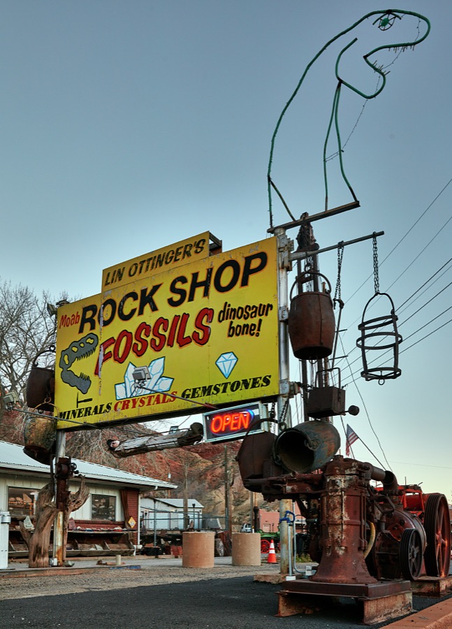 Rock and fossil shops were an allurement to passing tourists in the early days of cross-country highways