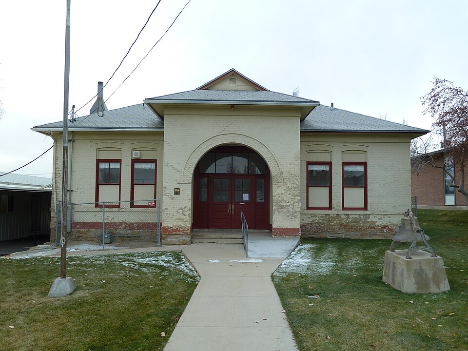Photograph of Cedar Fort School