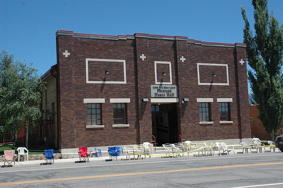 Photograph of Fairview Amusement Hall