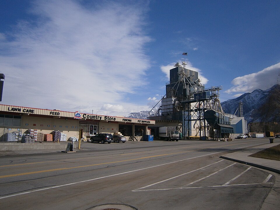 Photograph of Draper Poultrymen and Egg Producers' Plant