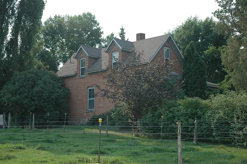 Photograph of James and Amy Burnham Farmstead