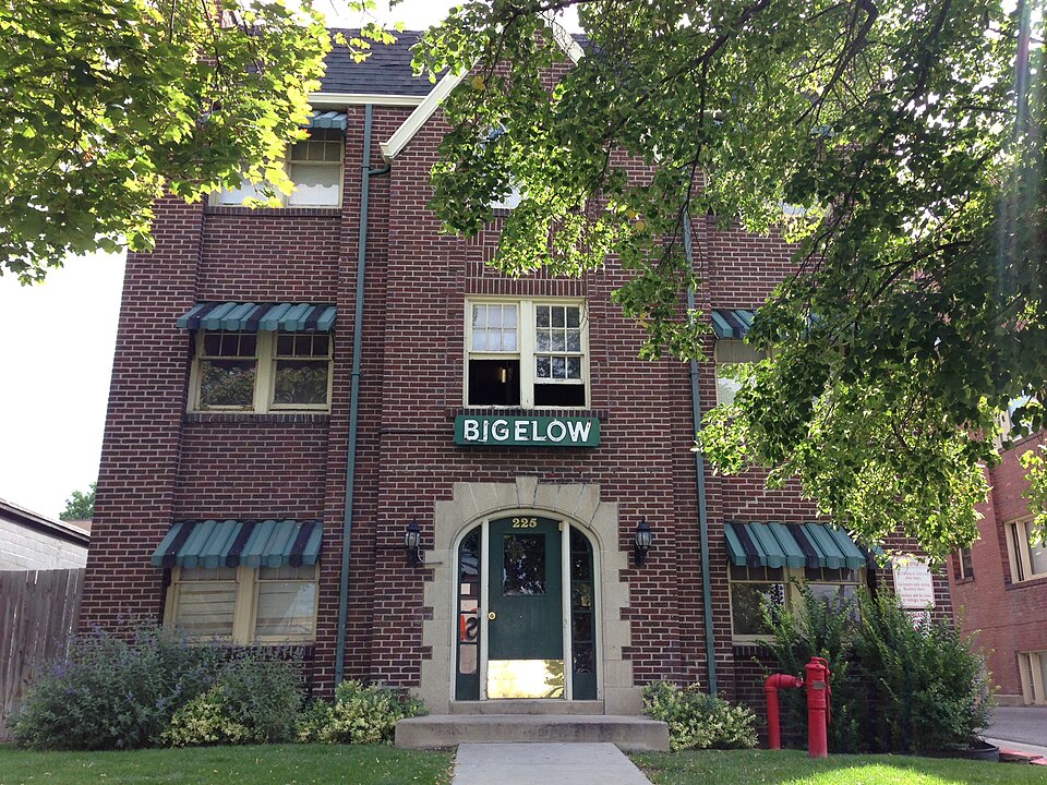 Photograph of Bigelow Apartments
