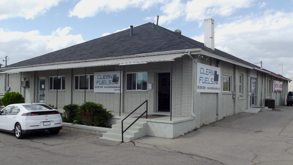Photograph of Timpanogos Cooperative Marketing Association Building