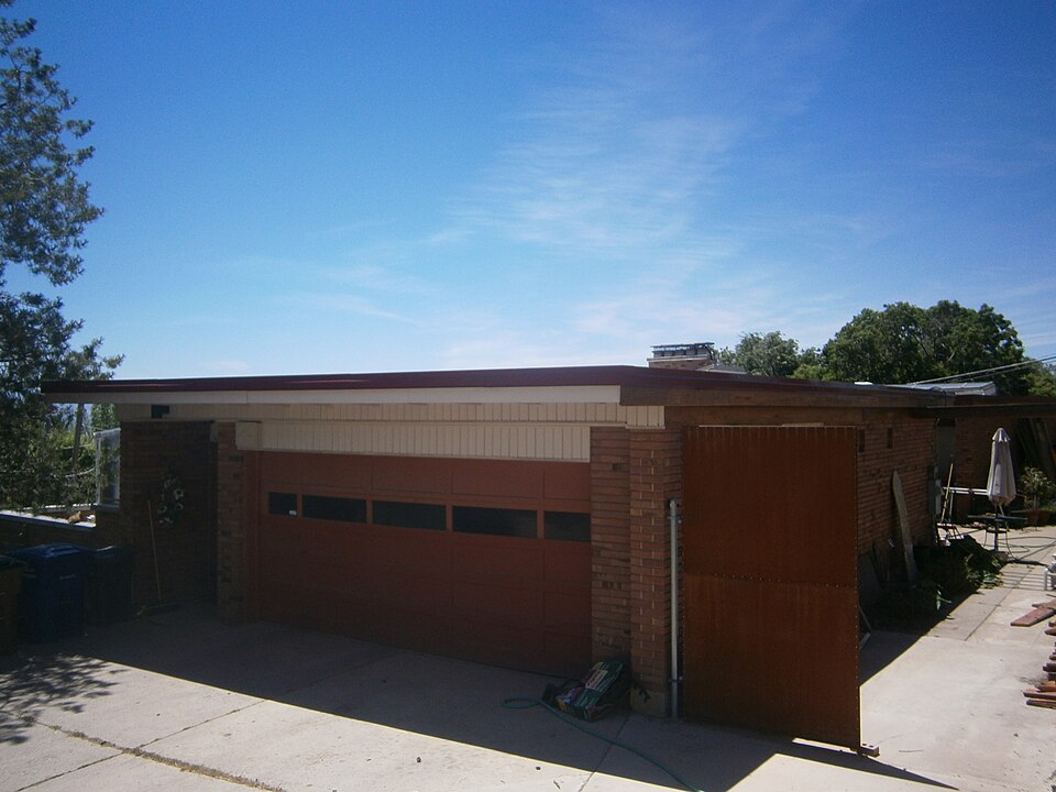 Photograph of Lowell and Emily Parrish House