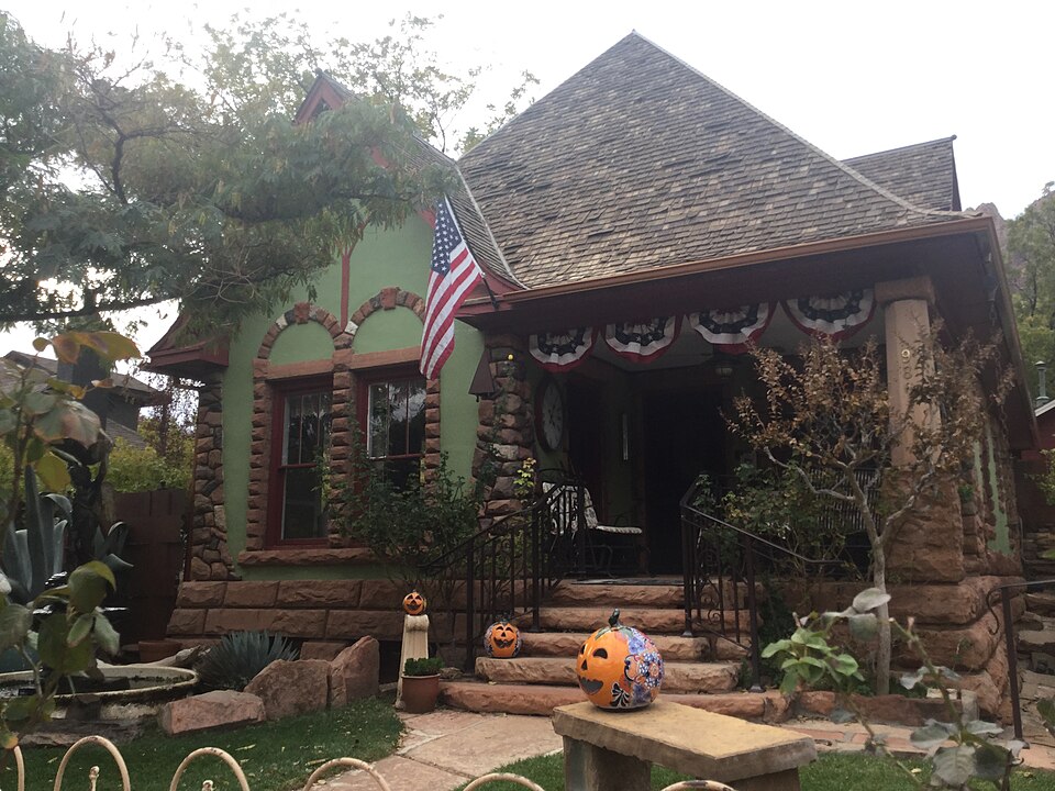 Photograph of Herbert & Lillian Christensen House
