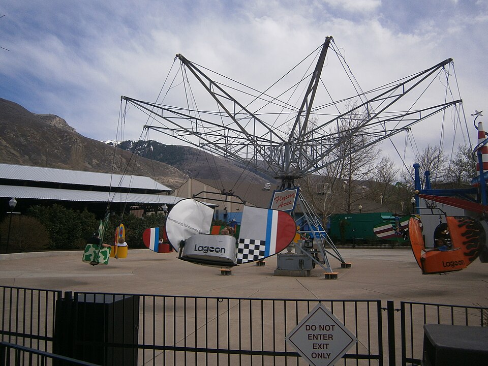 Photograph of Lagoon Flying Scooter