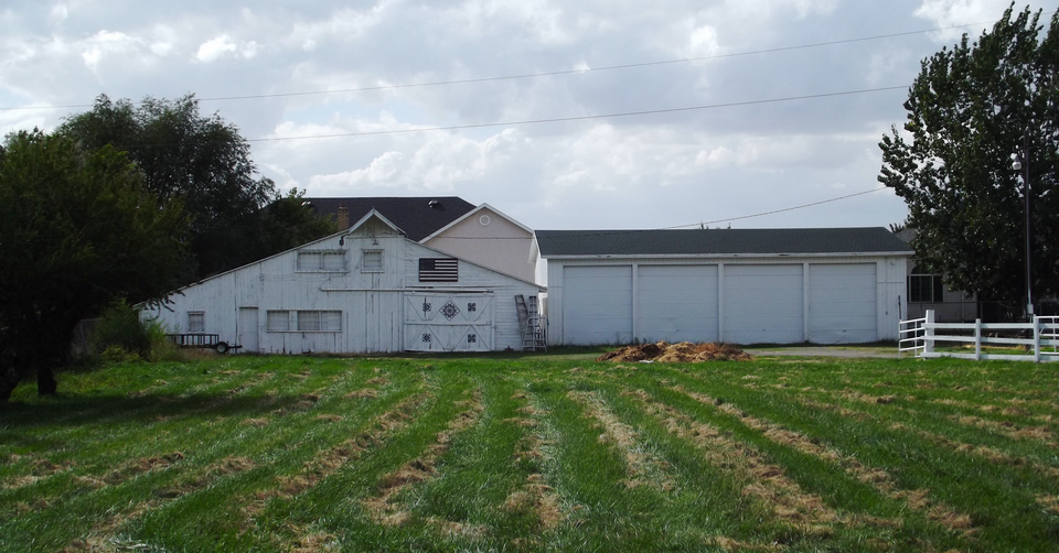 Photograph of Barrett-Homer-Larsen Farmstead