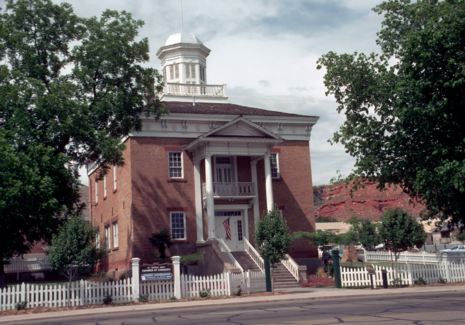 Photograph of Old Washington County Courthouse
