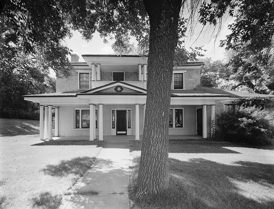 Photograph of Hampton's Ford Stage Stop and Barn