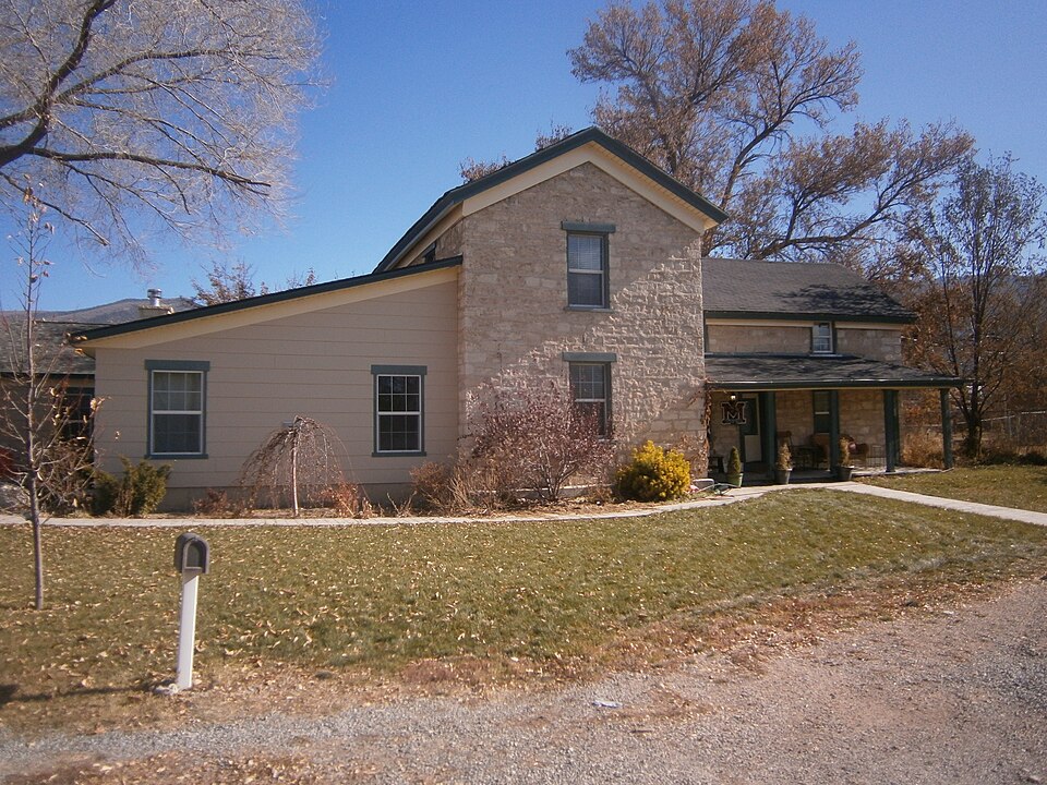 Photograph of Tuttle-Folsom House