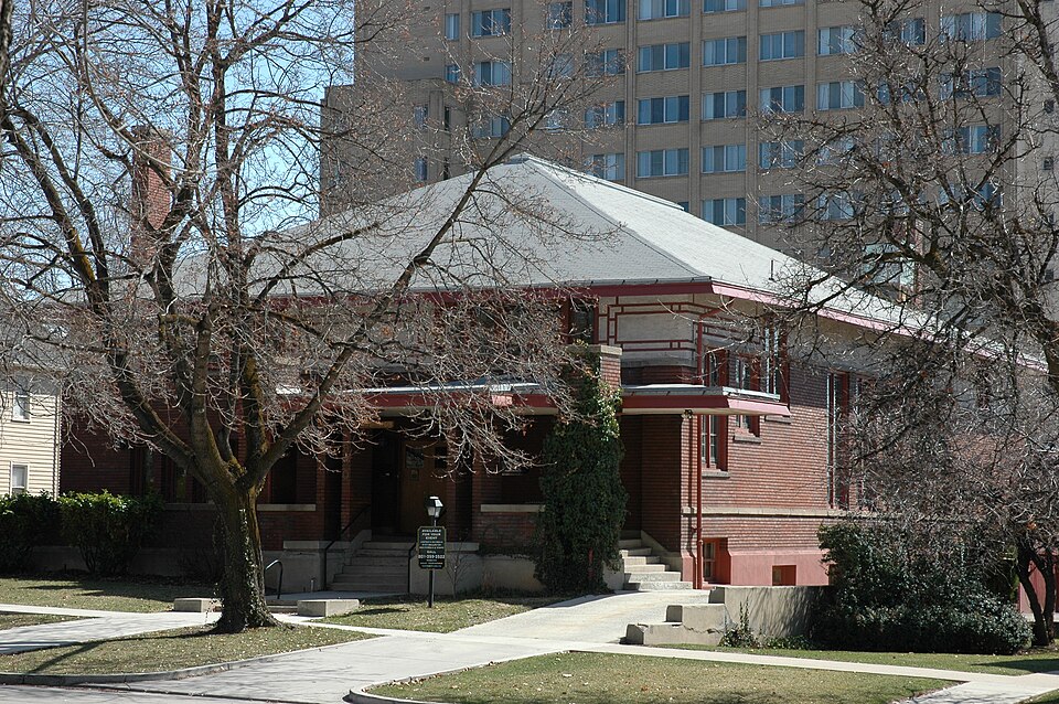 Photograph of Ladies Literary Club Clubhouse