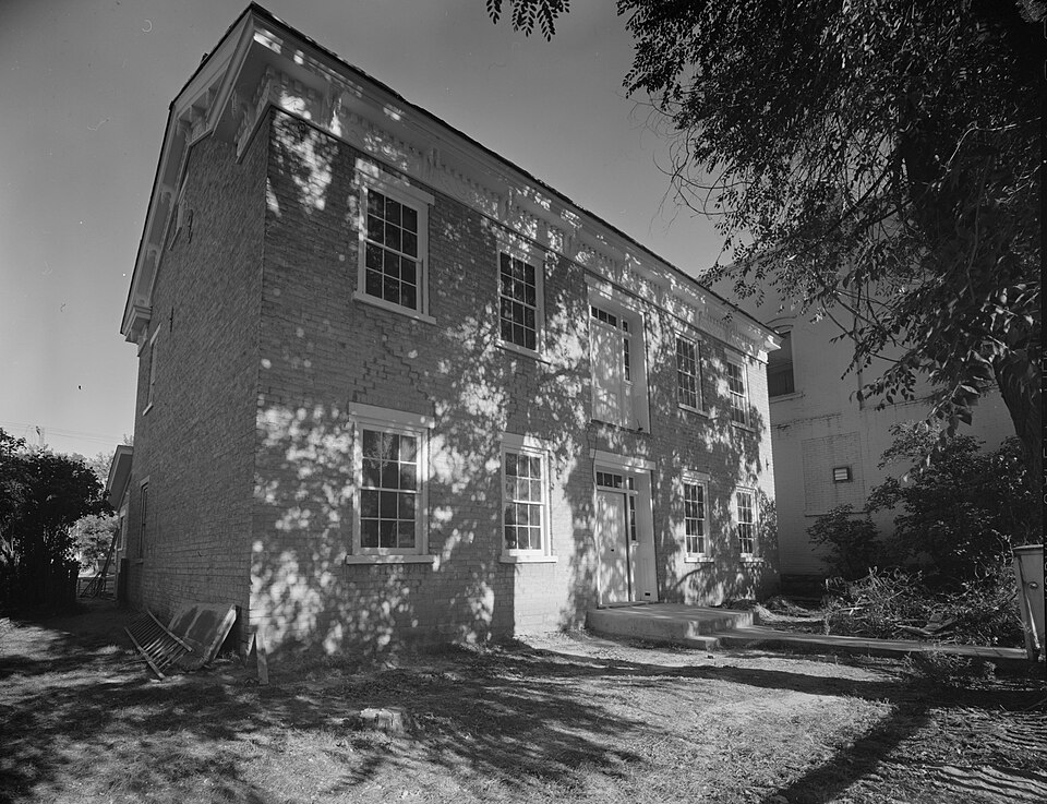 Photograph of Canute Peterson House