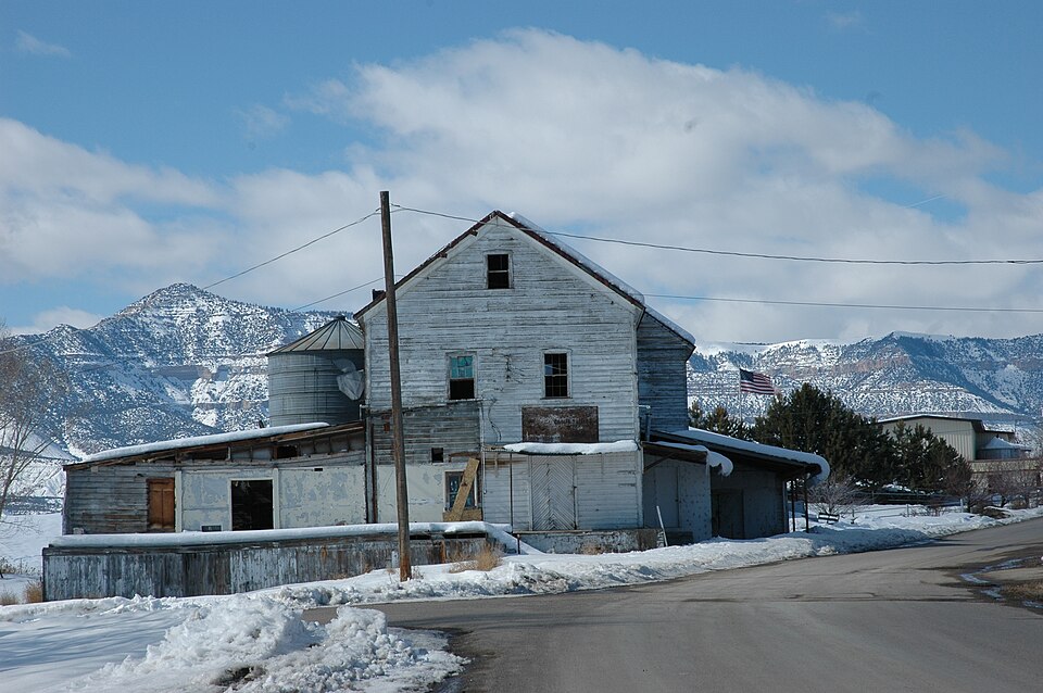 Photograph of Huntington Roller Mill and Miller's House