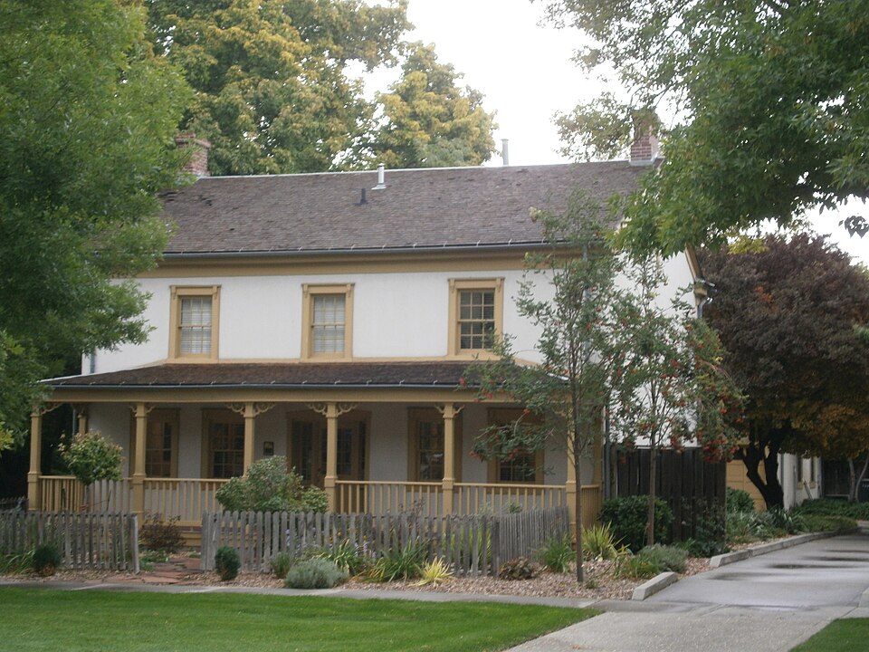 Photograph of Nelson Wheeler Whipple House