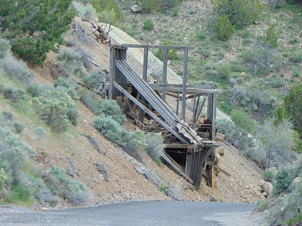 Photograph of Eureka Lilly Headframe