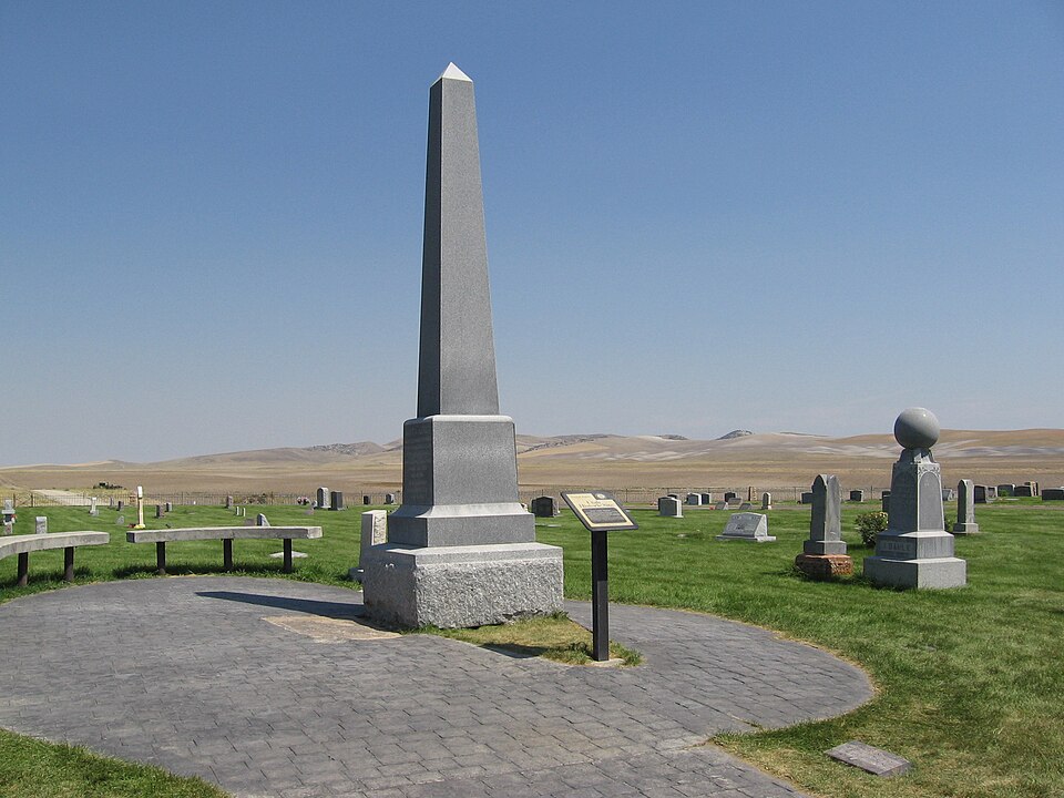 Photograph of Martin Harris Gravesite