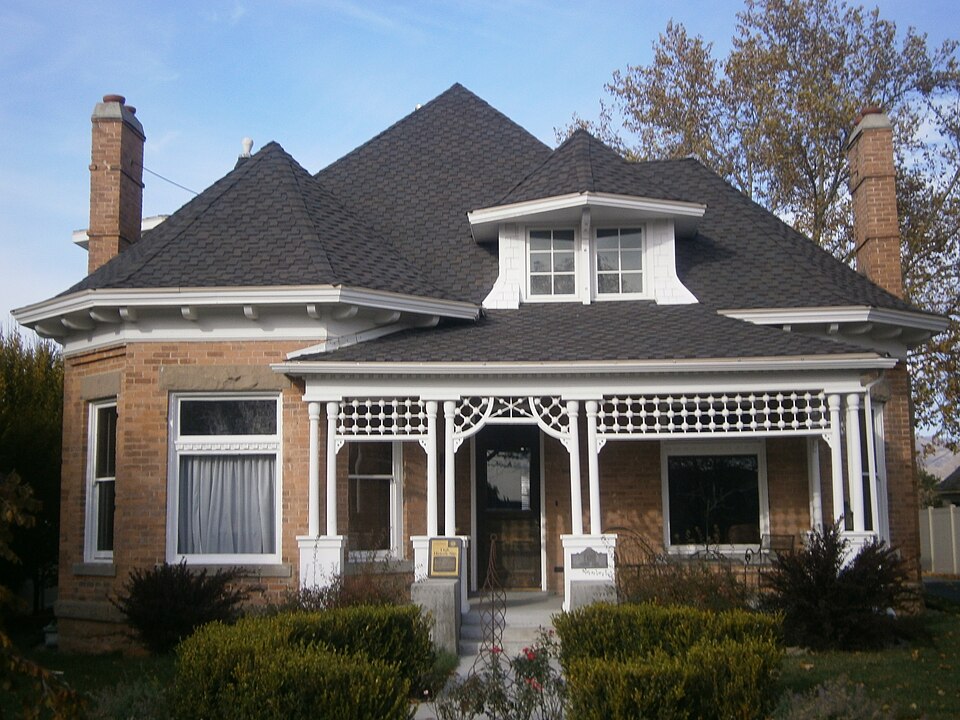 Photograph of Brinton-Dahl House
