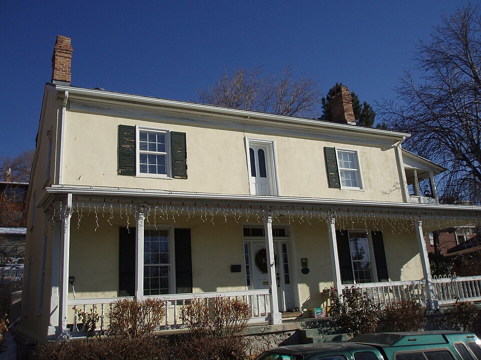 Photograph of Richard Vaughen Morris House