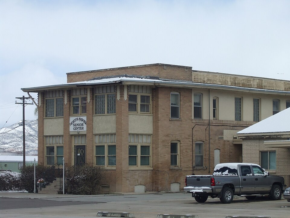 Photograph of Salina Hospital