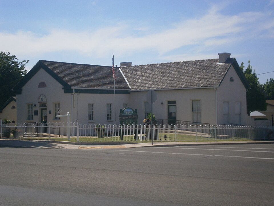 Photograph of Washington Relief Society Hall