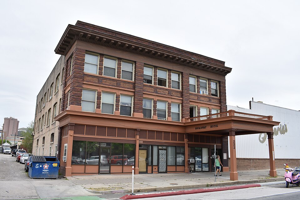 Photograph of Broadway Hotel