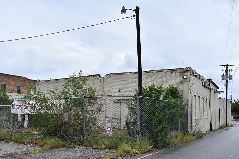 Photograph of Building at Rear, 537 West 200 South