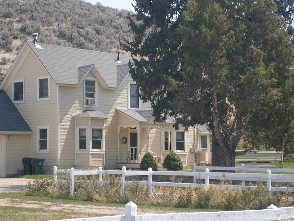 Photograph of Oscar F. Lyons House