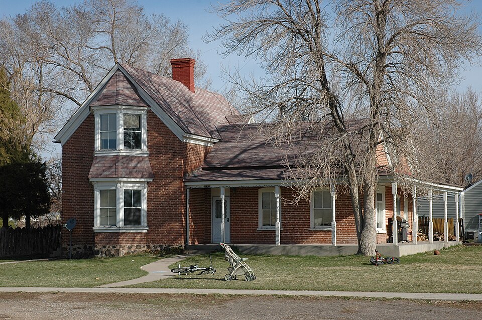 Photograph of Reinhard Maeser House
