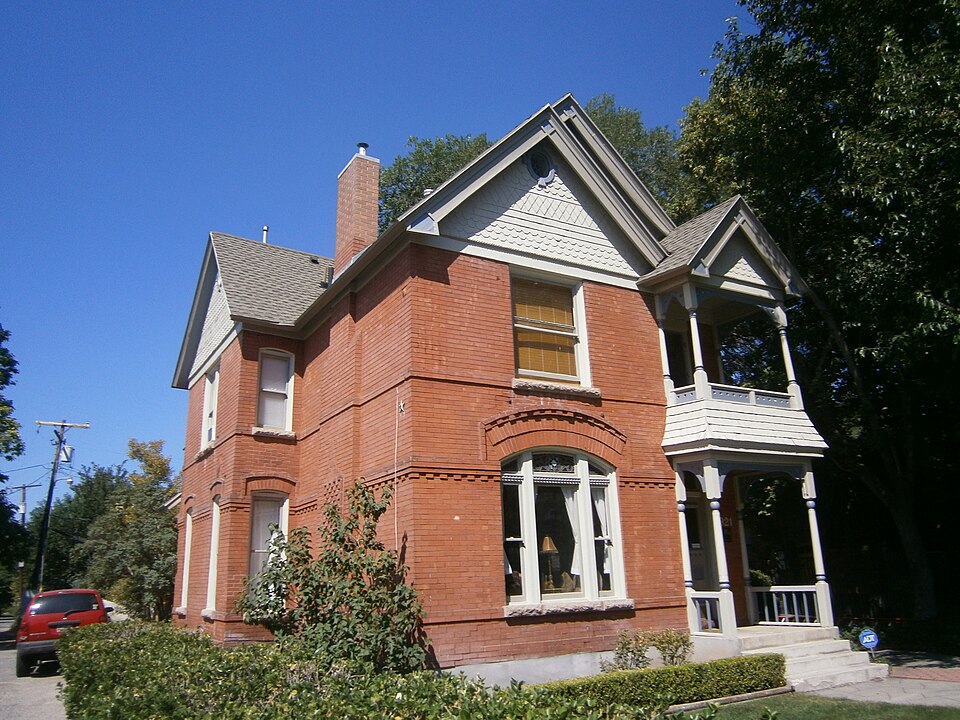 Photograph of Henry Luce House