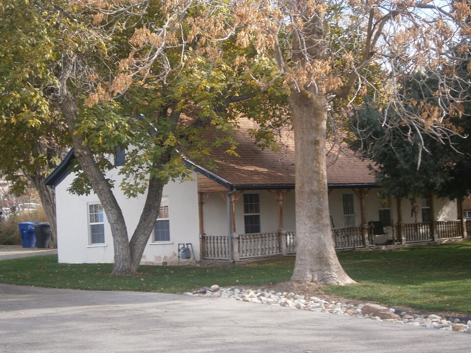 Photograph of Anders Hintze House