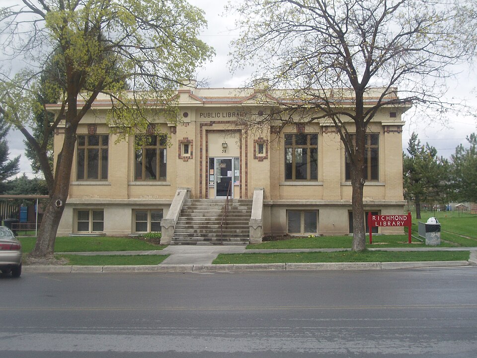 Photograph of Richmond Carnegie Library