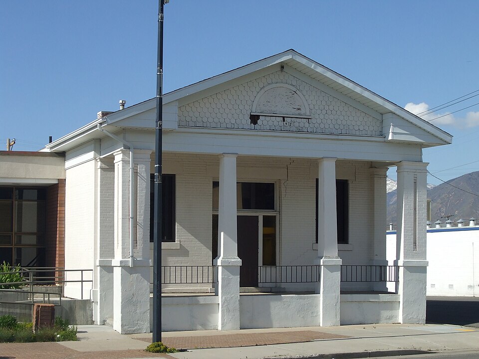 Photograph of Tooele Carnegie Library