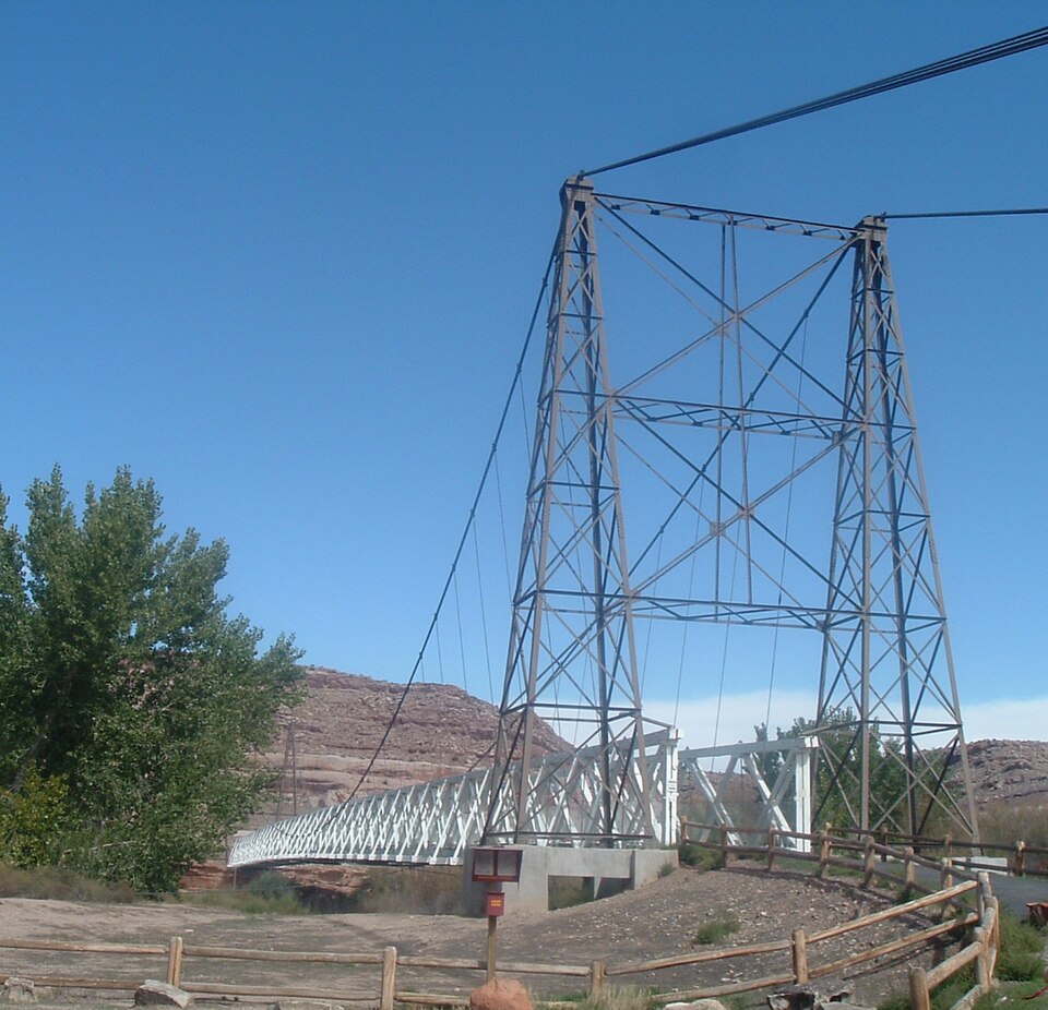 Photograph of Dewey Bridge